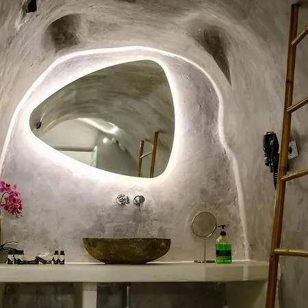 Hébergement de vacances Evnoikon Ii Amazing Jacuzzi-cave House In